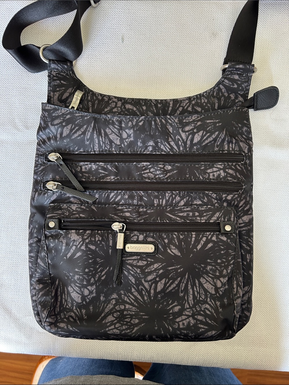 Baggallini Black and Gray Patterned Crossbody Bag with pouch